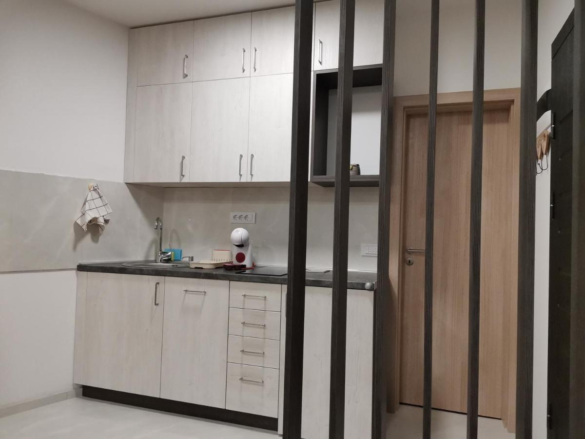Apartman Centar 3 อูชิเซ ภายนอก รูปภาพ