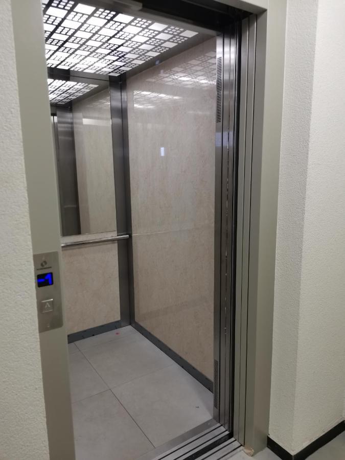 Apartman Centar 3 อูชิเซ ภายนอก รูปภาพ